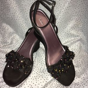 EUC. Fioni Black Sparkle Ruffled Wedges